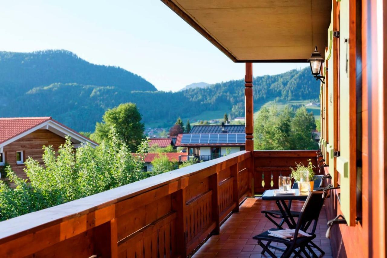 Komfort Ferienwohnungen Reit Im Winkl - Haus Davis Rum bild